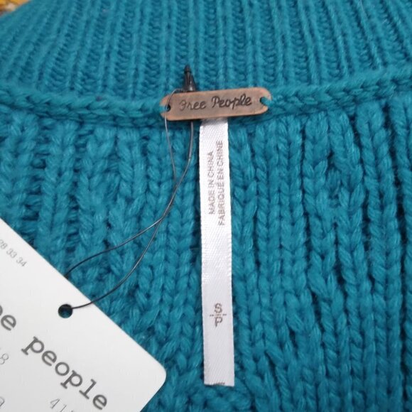 Free People | NWT Oversized Cable Pullover Sweater Teal | Size S - Picture 8 of 16